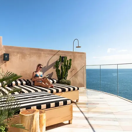 Okulus Madeira Willa *