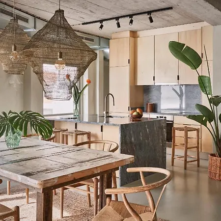 Willa Okulus Madeira *